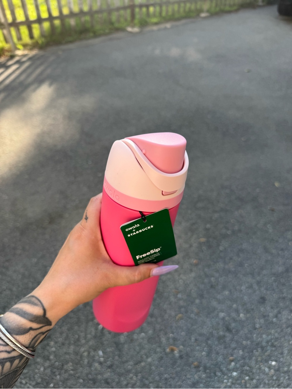 Starbucks Pink Owala Insulated Travel Bottle 24oz - Picture 3 of 3